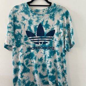 Adidas Skate // LARGE